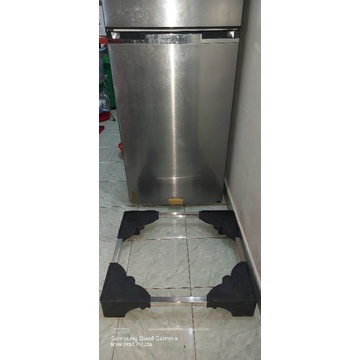 Chân kê máy giặt , tủ lanh , chất liệu inox và bê tông hàng Việt Nam