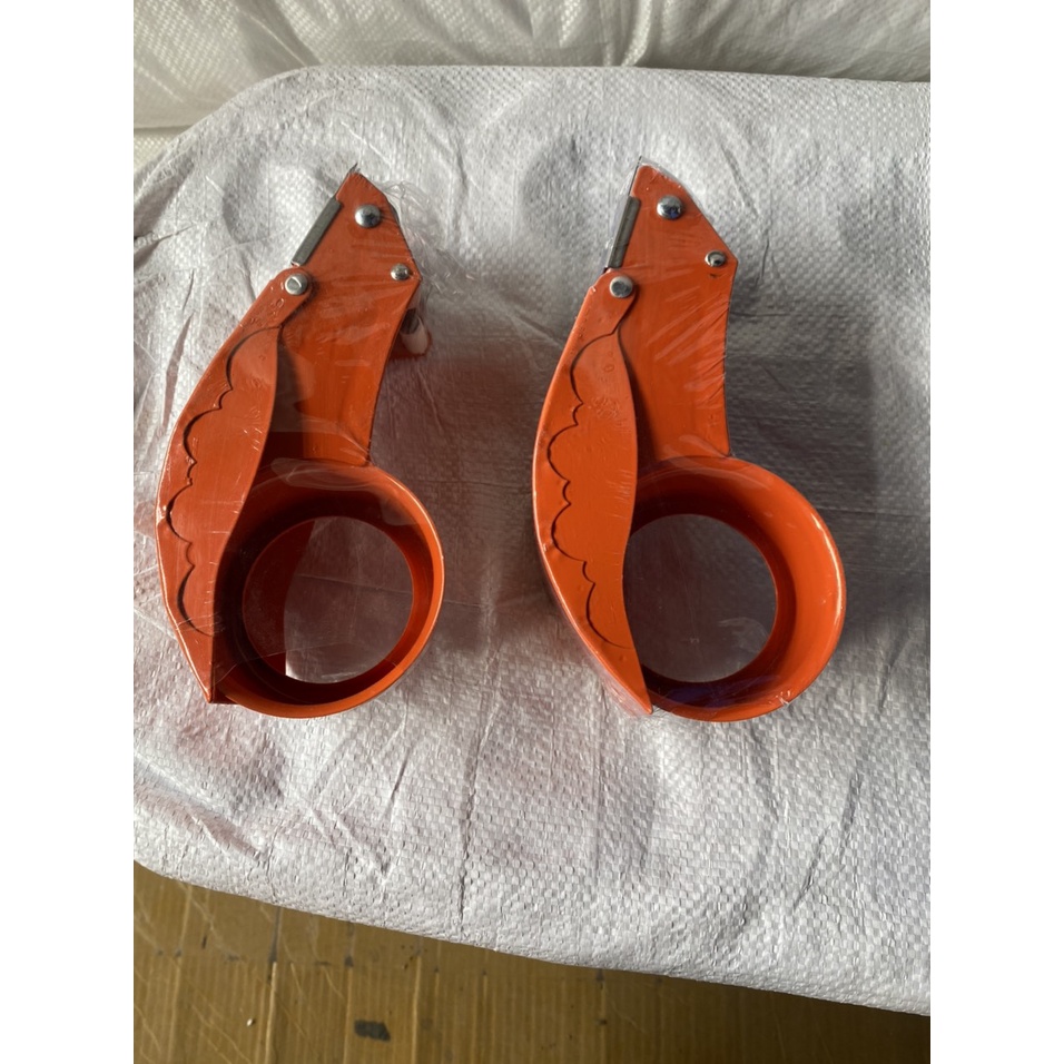 Dụng cụ cắt keo 50mm- 200y dùng cho cuộn to 1 kg trở lên.