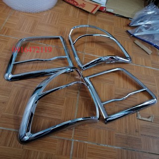 Bộ ốp viền đèn hậu mạ crom xe Toyota Fortuner 2013 đến 2015
