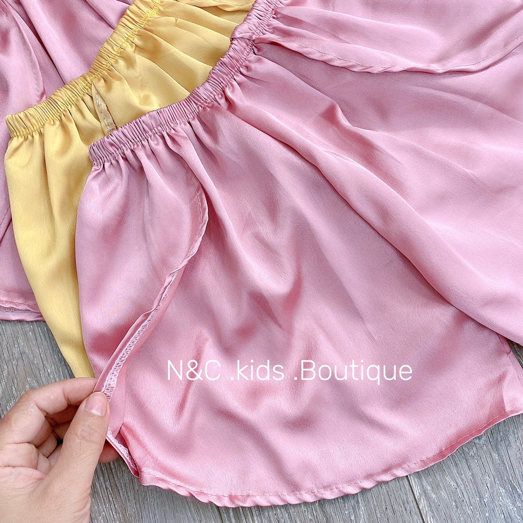Bộ lụa hoa 2 dây bé gái