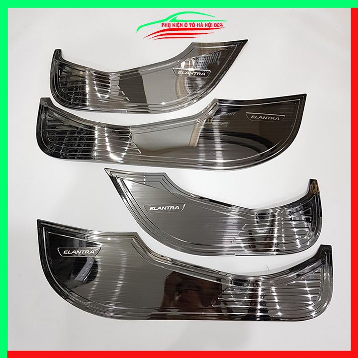 Bộ ốp tapli Elantra 2016-2021 vân Titan chống xước va đập khi mở cửa và làm đẹp xe