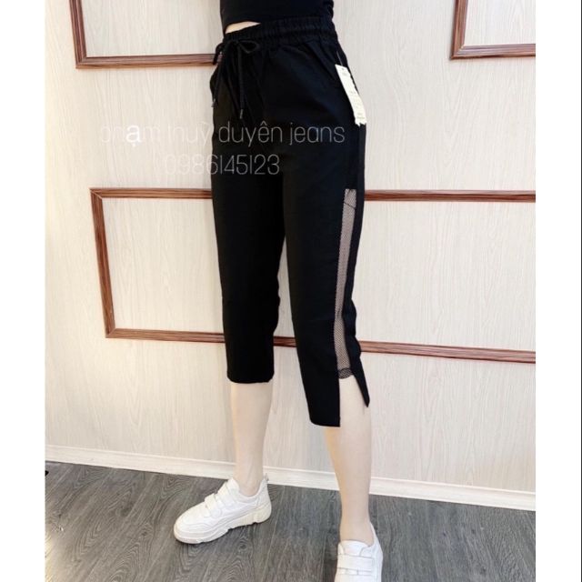 Quần đũi lỡ pha lưới