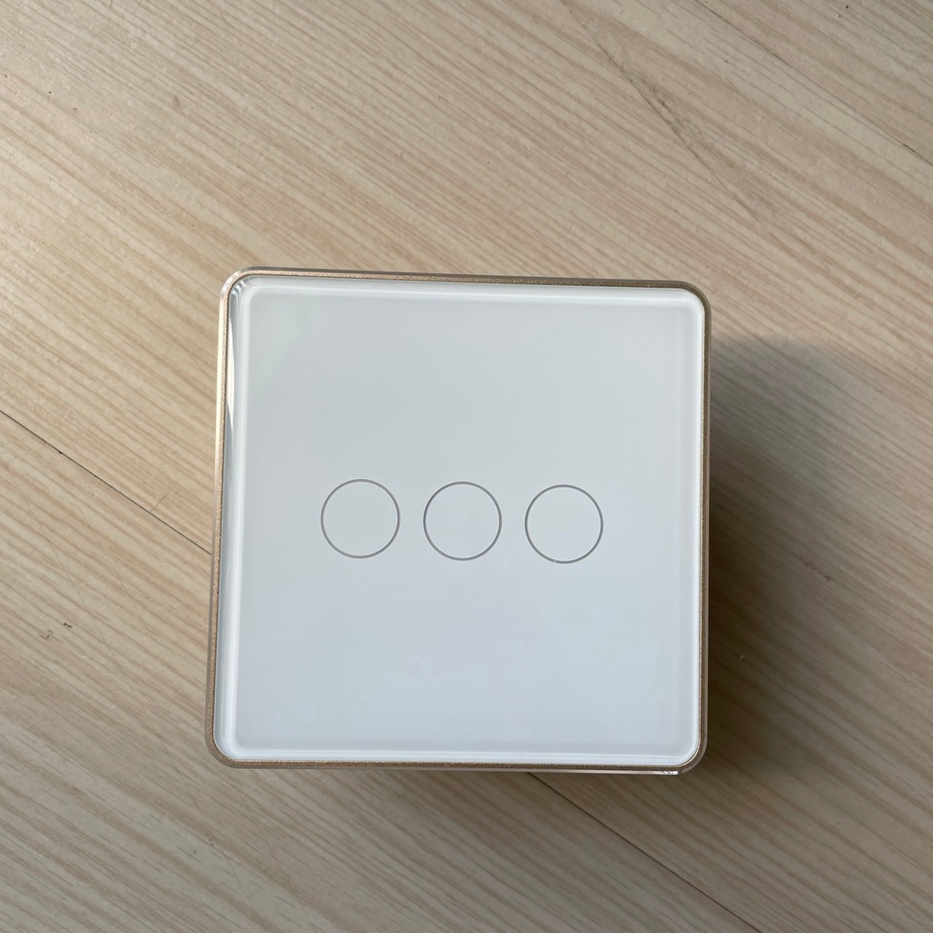 Công tắc tuya zigbee vuông, Công tắc thông minh viền nhôm vàng