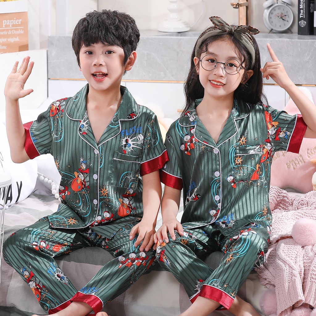 Bộ Đồ Ngủ Tay Ngắn In Họa Tiết Hoạt Hình Dễ Thương Cho Bé