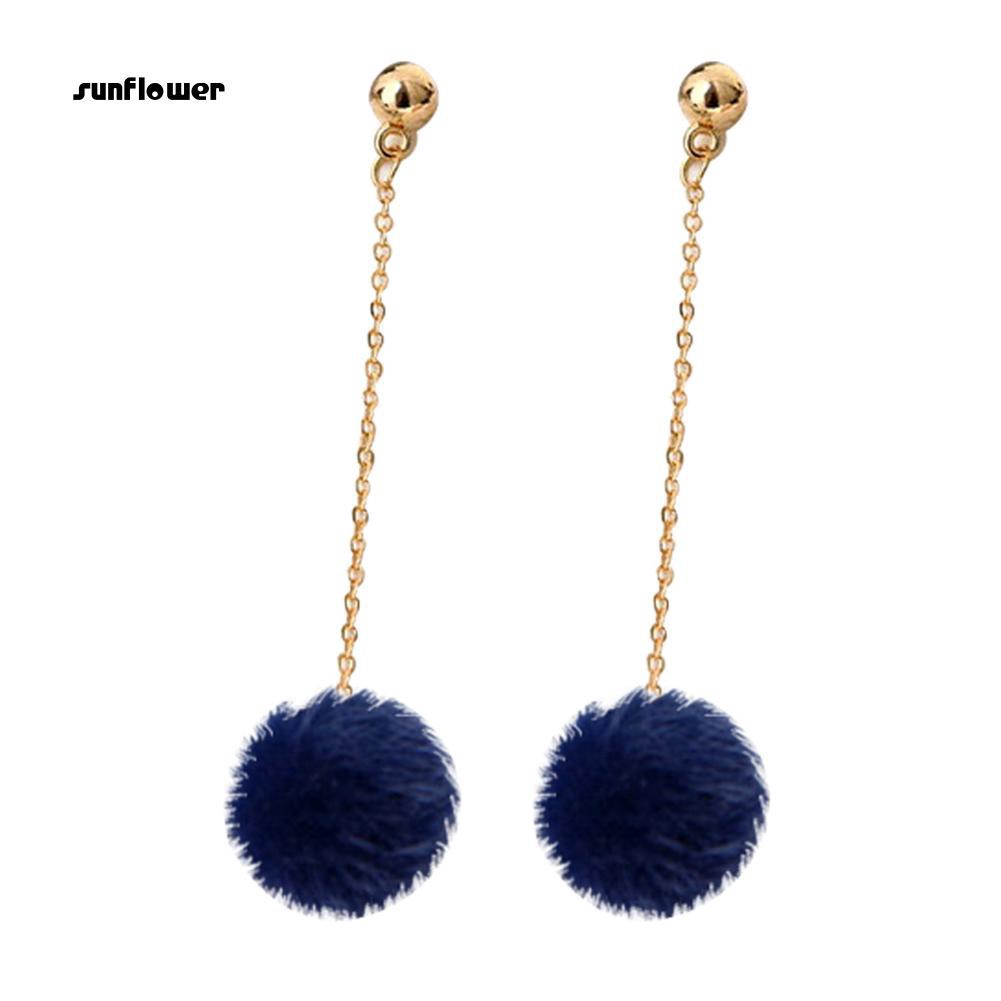 Đôi Bông Tai Dài Hình Bóng Lông Dễ Thương Cho Nữ