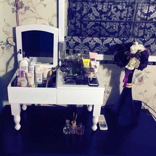 BÀN TRANG ĐIỂM MINI BẰNG GỖ CAO CẤP