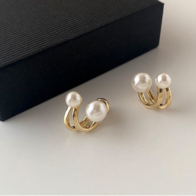 1 Cặp Bông Tai Dạng Kẹp S925 Đính Ngọc Trai Xoắn Màu Vàng Kim Cổ Điển Thanh Lịch Cho Nữ