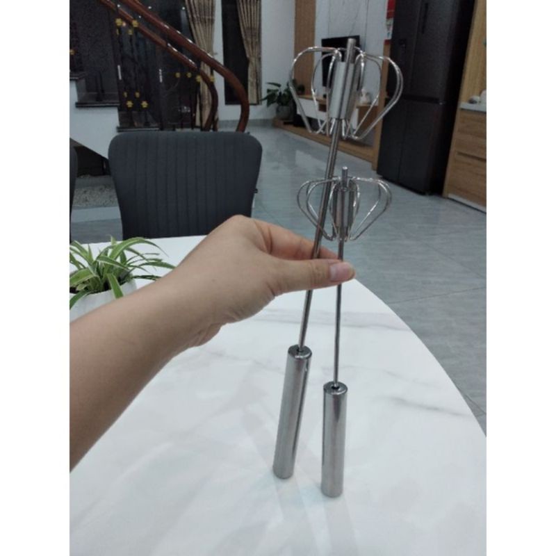 Phới đánh trứng cầm tay loại to và dài