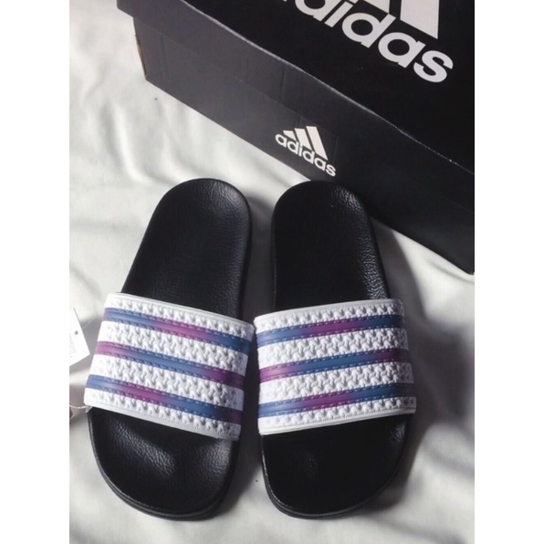 Dép Quai Ngang Adidas 3D Sọc Phát Quang Màu Trắng Và Màu Đen -  Đủ Size Đế Cứng, Đường Keo Chắc Chắn