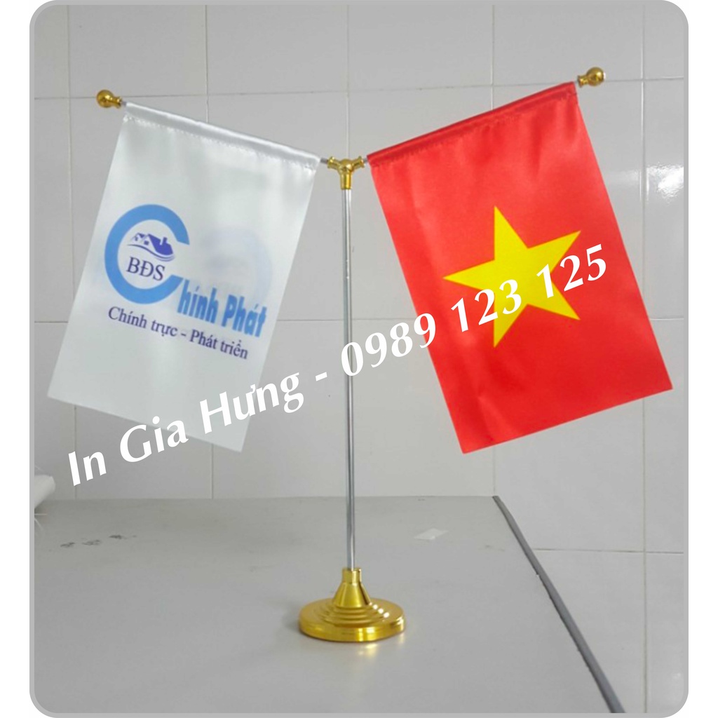 Bộ Cờ Để Bàn Việt Nam -  Công Ty Chữ Y Cán Kim Loại( Cờ Công Ty In Theo Yêu Cầu)