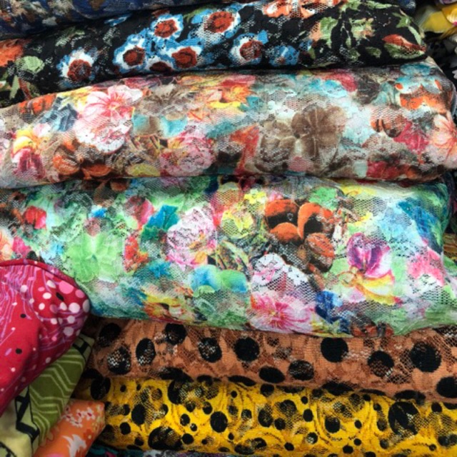 Vải ren hoa nổi 3D may đầm, may áo siêu sang