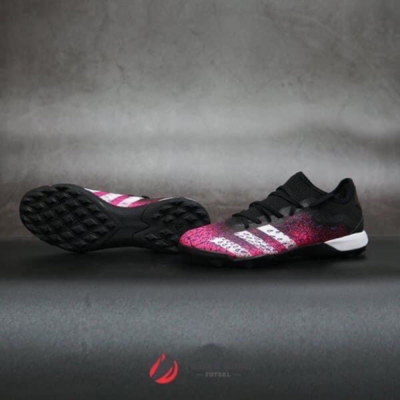 GIÀY ĐÁ BÓNG ADIDAS PREDATOR FREAK.3 TF L SUPERSPECTRAL - FW7520 - ĐEN/ HỒNG TÍM