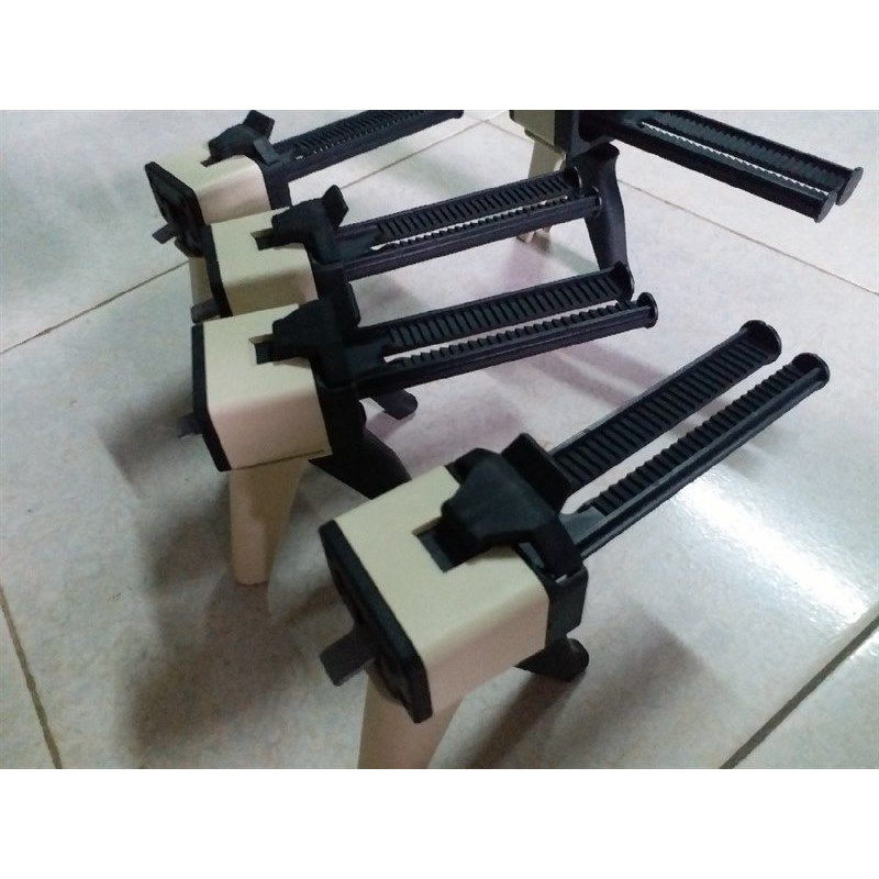 Dụng cụ để lấy silicon