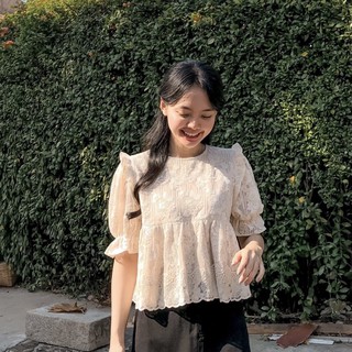 Áo babydoll hoa kem tay phồng Gigi top