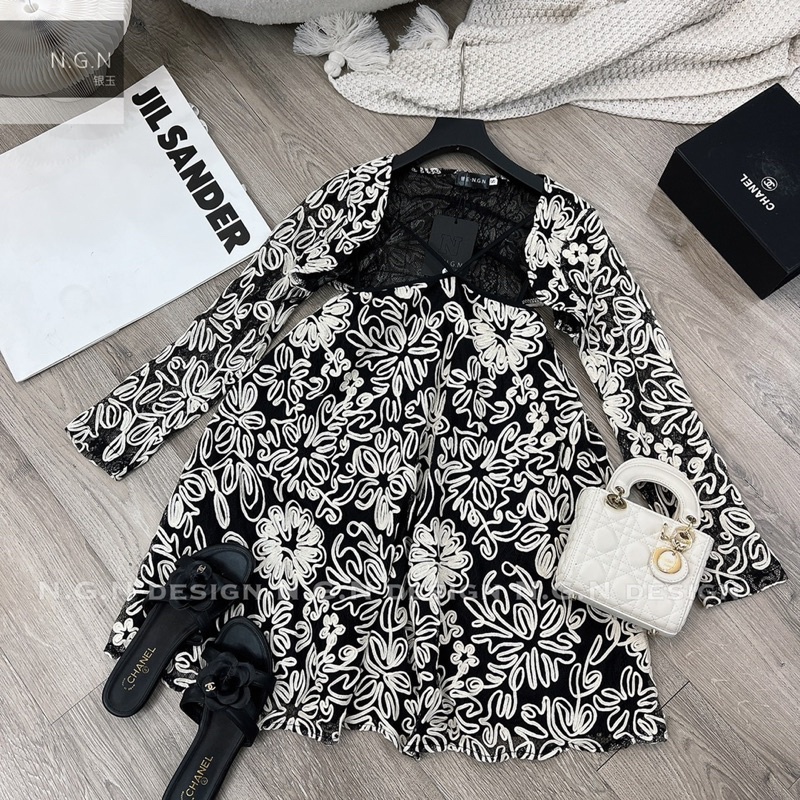 Sét váy ren hoa 2 chi tiết