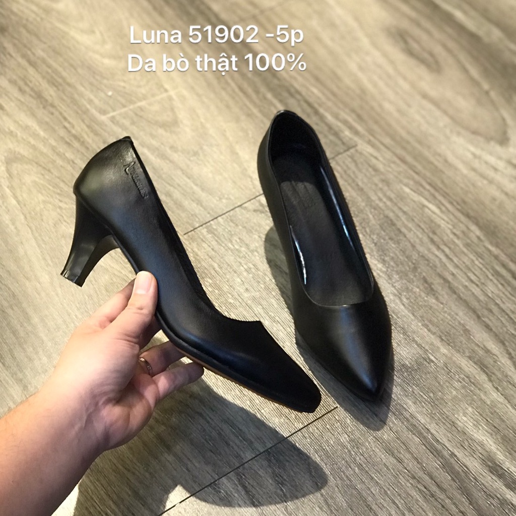 Giày cao gót nữ 5p da bò thật đế vuông mũi nhọn LUNASHOES 51902 mềm êm chân màu đen bảo hành 2 năm