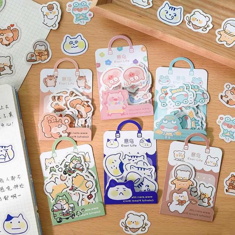 Set 40 Miếng Dán Họa Tiết Hoạt Hình Hành Tinh Trang Trí album Thủ Công DIY