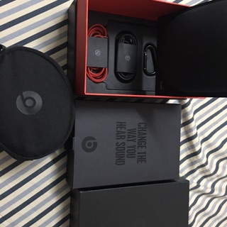 beats solo 3 wireless chính hãng