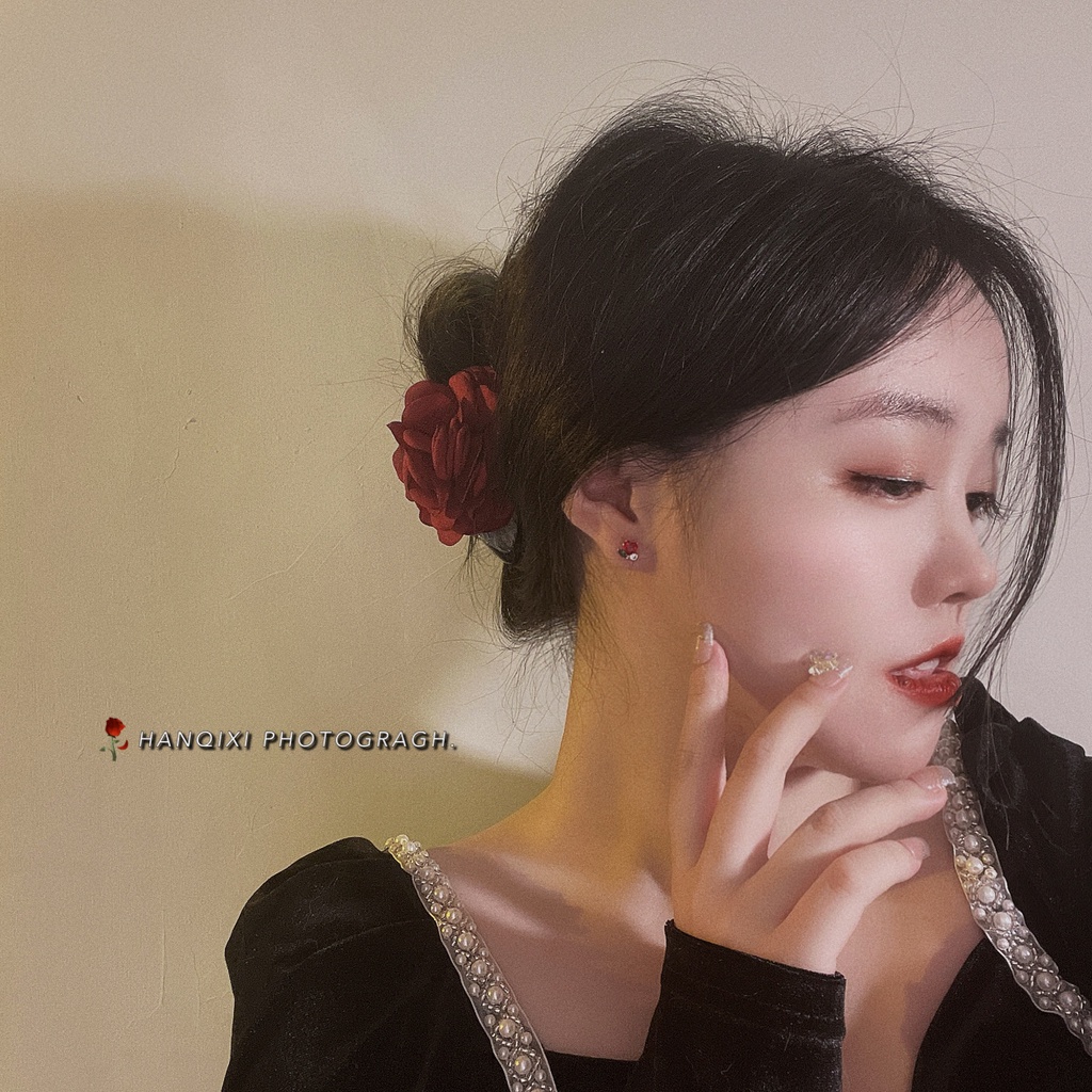 Kẹp Tóc Hình Hoa Hồng Bằng Ruy Băng Có Giá Đỡ Cho Nữ