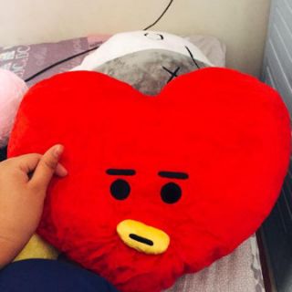 Gấu ôm BTS BT21 size bự