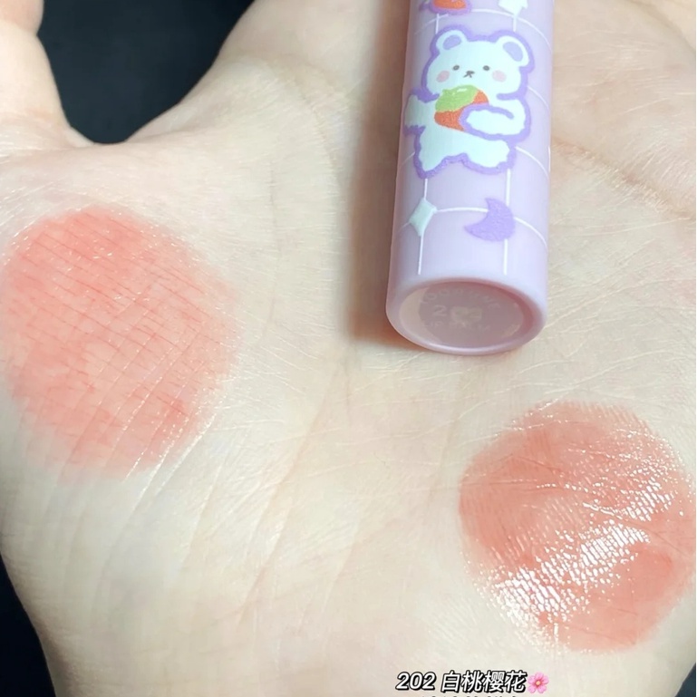 Son môi Toorune màu hồng họa tiết gấu dễ thương kháng nước lâu trôi 1.8g