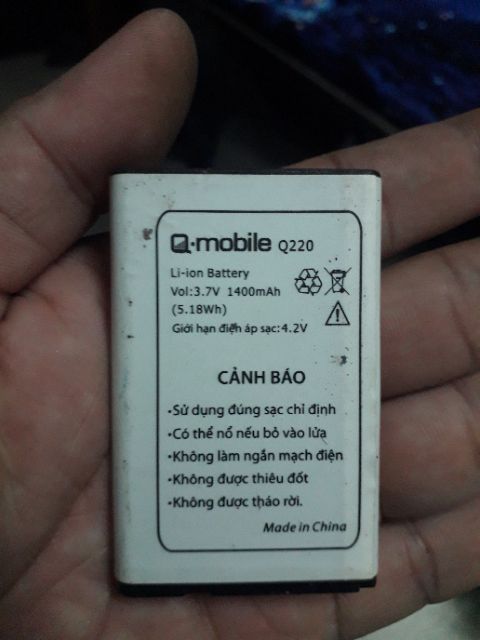 Pin zin điện thoại qmobile q220