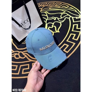 Mũ Balenciaga Rách