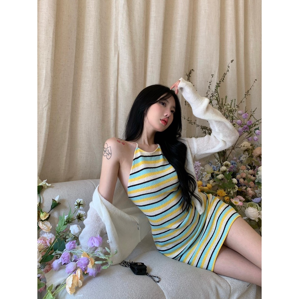 SET ĐẦM KẺ SỌC NGANG DÂY CỘT CỔ YẾM ÔM BODY TÔN DÁNG HỞ VAI LƯNG SEXY + ÁO KHOÁC TRẮNG TAY DÀI CARDIGAN ULZZANG