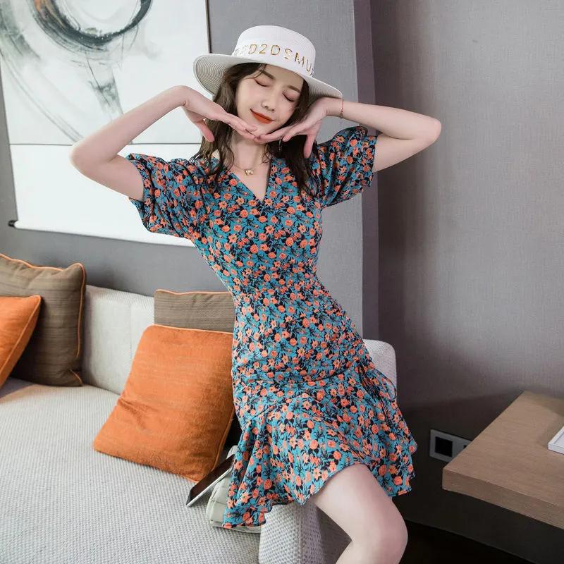 Đầm chữ A tay ngắn cổ chữ V in họa tiết hoa thời trang cho nữ