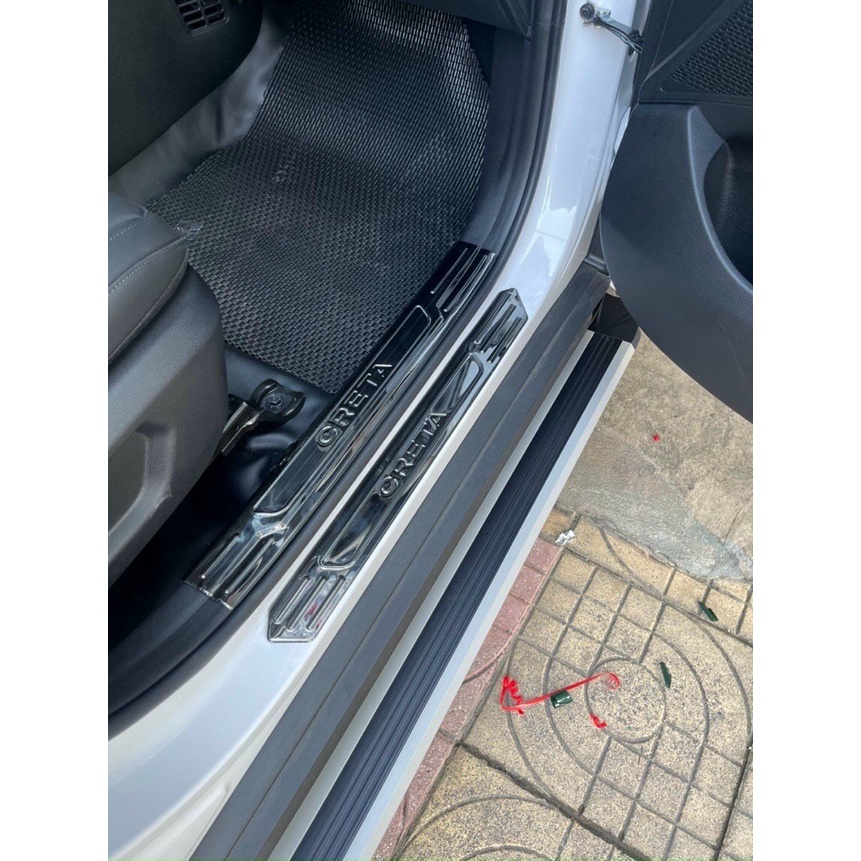 Ốp bậc cửa, nẹp bước chân xe Hyundai Creta 2022 2023, vânTitan cao cấp