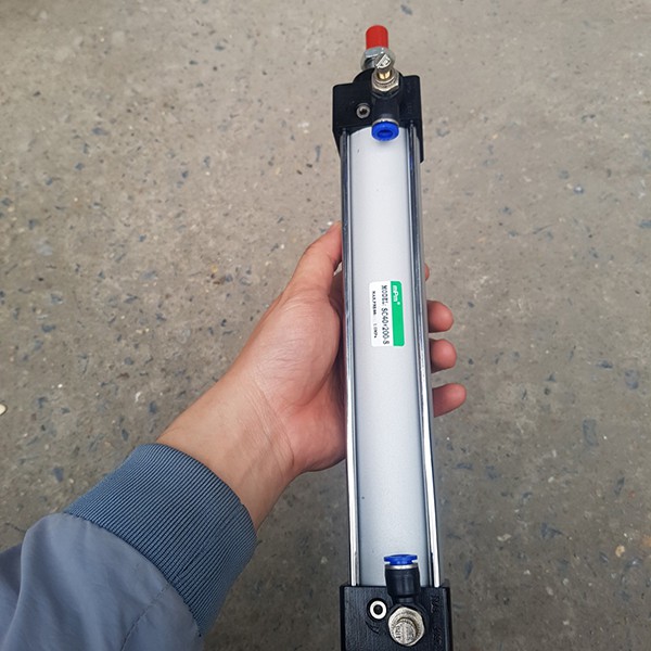 Xi lanh khí nén SC 40*200 và van tiết lưu chỉnh hơi