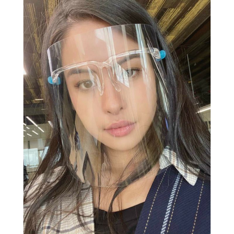 Tấm kính che mặt bảo vệ chống bắn nước bọt chống dịch chống bụi chống nắng có thể dùng đi xe máy | BigBuy360 - bigbuy360.vn