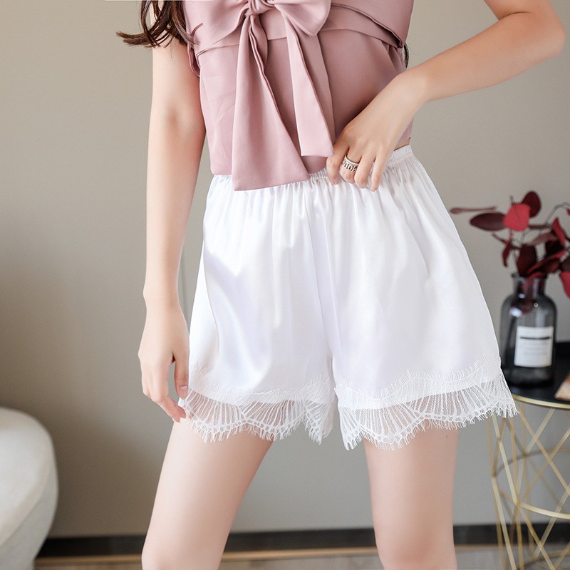 Quần Đùi Nữ Phối Ren Mặc Nhà QUEEN 1995 Lụa Satin Thoáng Mát,Mềm Nhẹ - TC.Q02 | BigBuy360 - bigbuy360.vn