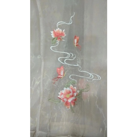 Mã diện Thi Tích hãng Khang Diên Linh váy full thêu 6 mét