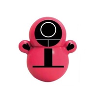 Đồ chơi con lật đật mô phỏng nhân vật trong phim Squid Game giảm căng thẳng