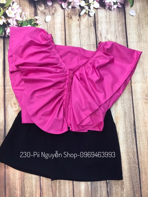 Áo bèo rũ cổ chữ V tay cánh tiên