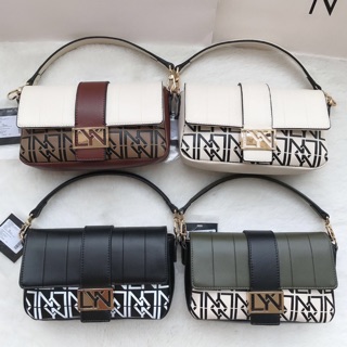 𝐓𝐮́𝐢 𝐋𝐲𝐧 tay cầm