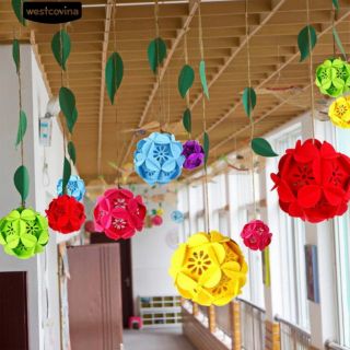 Quả cầu vải nỉ trang trí