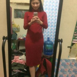 Váy len tăm cổ cao