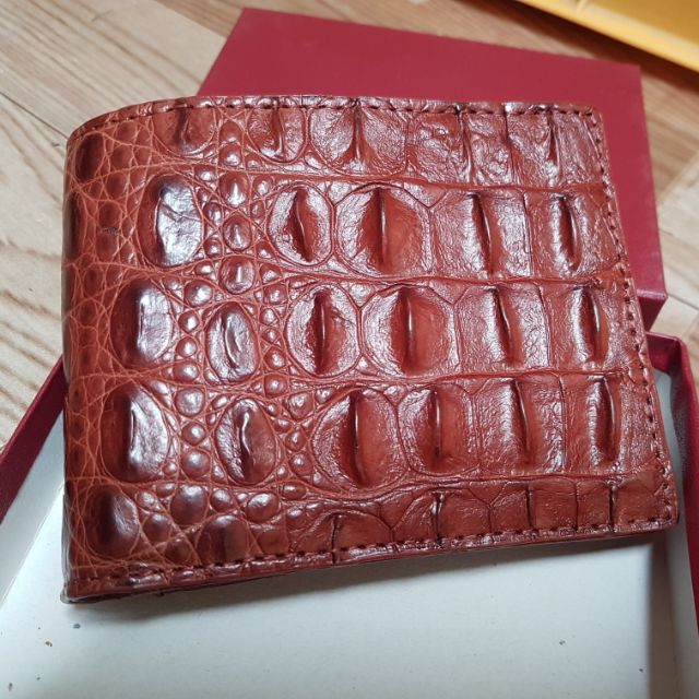 Ví nam 2 mặt da cá sấu sành điệu, đẳng cấp