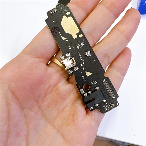 Cụm sạc Vivo Y69