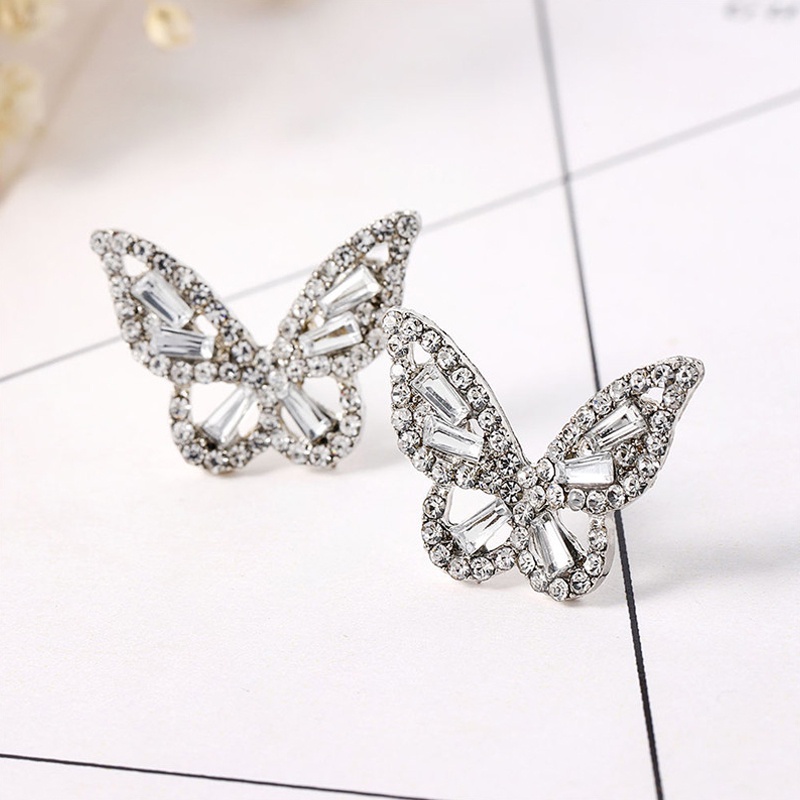 Đôi Bông Tai Dáng Dài Hình Bướm Ngọt Ngào Sang Trọng