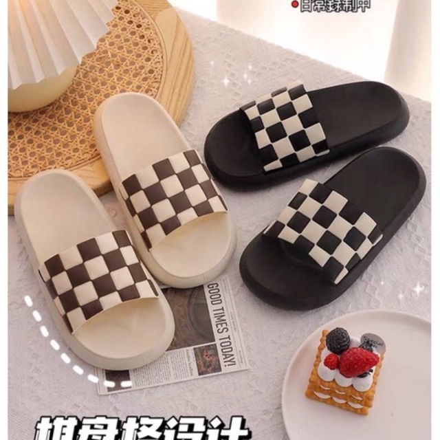 Dép quai ngang nữ hoạ tiết caro