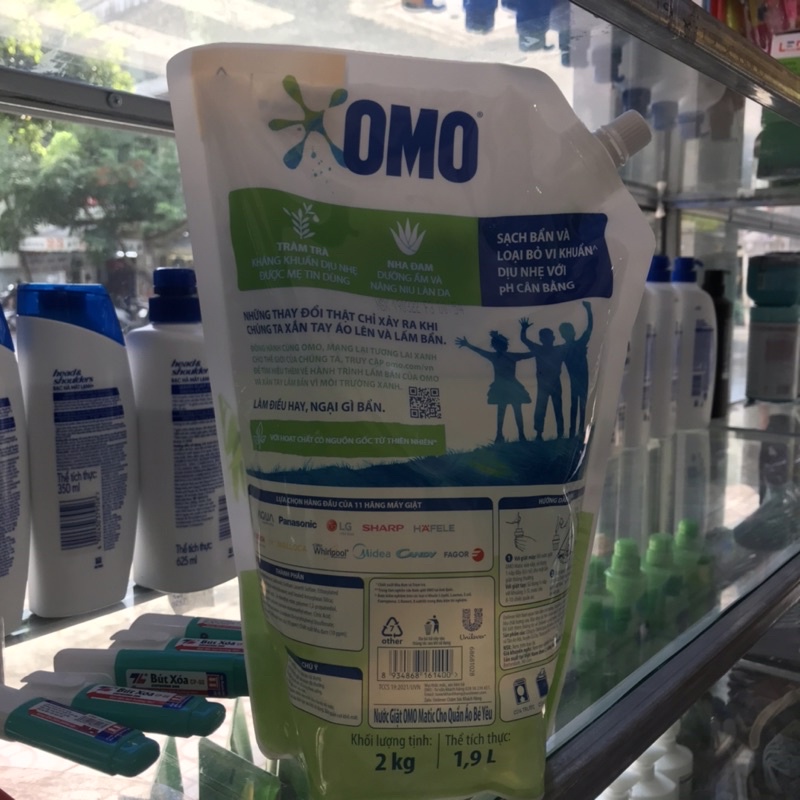 Nước Giặt OMO Matic cho Quần áo Em Bé 2kg