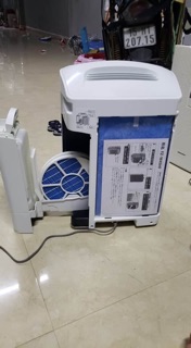 Máy lọc không khí sharp