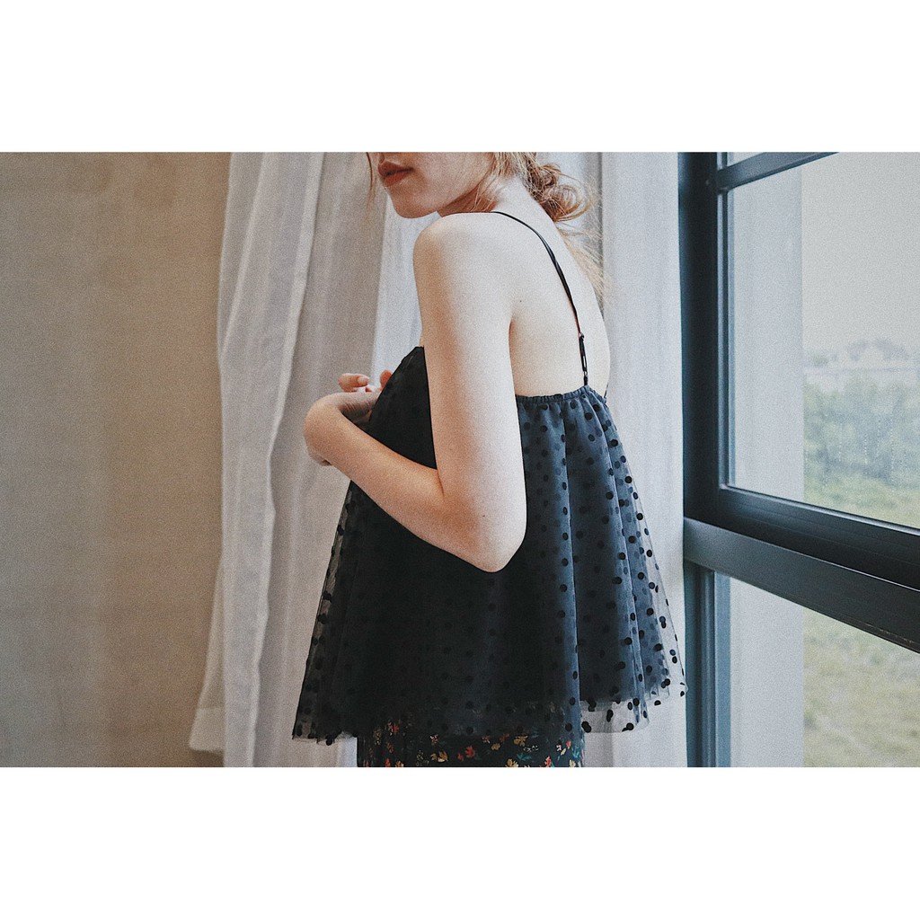 Chicka Chicka - Áo Dotties strap croptop - Black