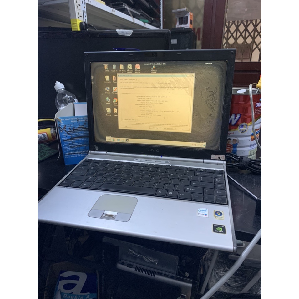 Xác laptop cũ hỏng lấy linh kiện