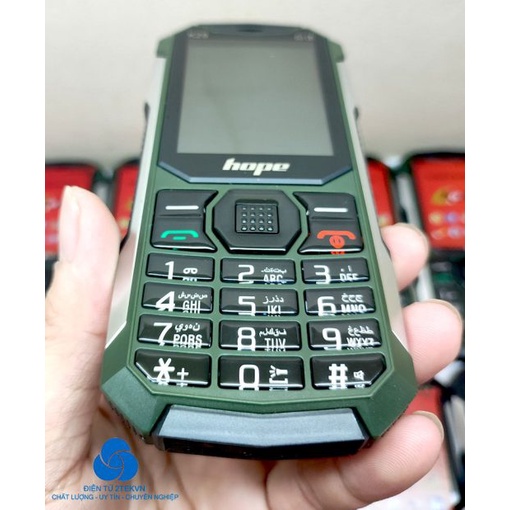Điện thoại 4 sim Hope K28 Kiểu dáng quân đội mạnh mẽ, pin khủng, loa to thay đổi giọng nói-bh 12 tháng