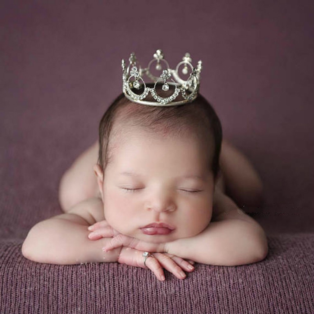Nhẫn đính đá làm phụ kiện chụp ảnh dành cho bé