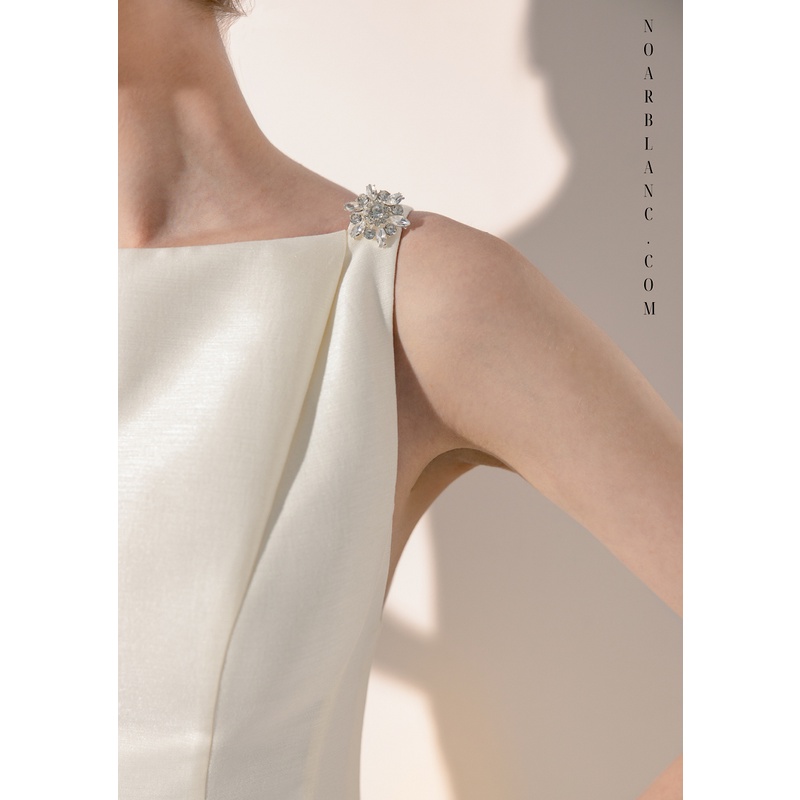 Đầm nữ thiết kế dự tiệc đính đá hai bên vai - Claura Dress